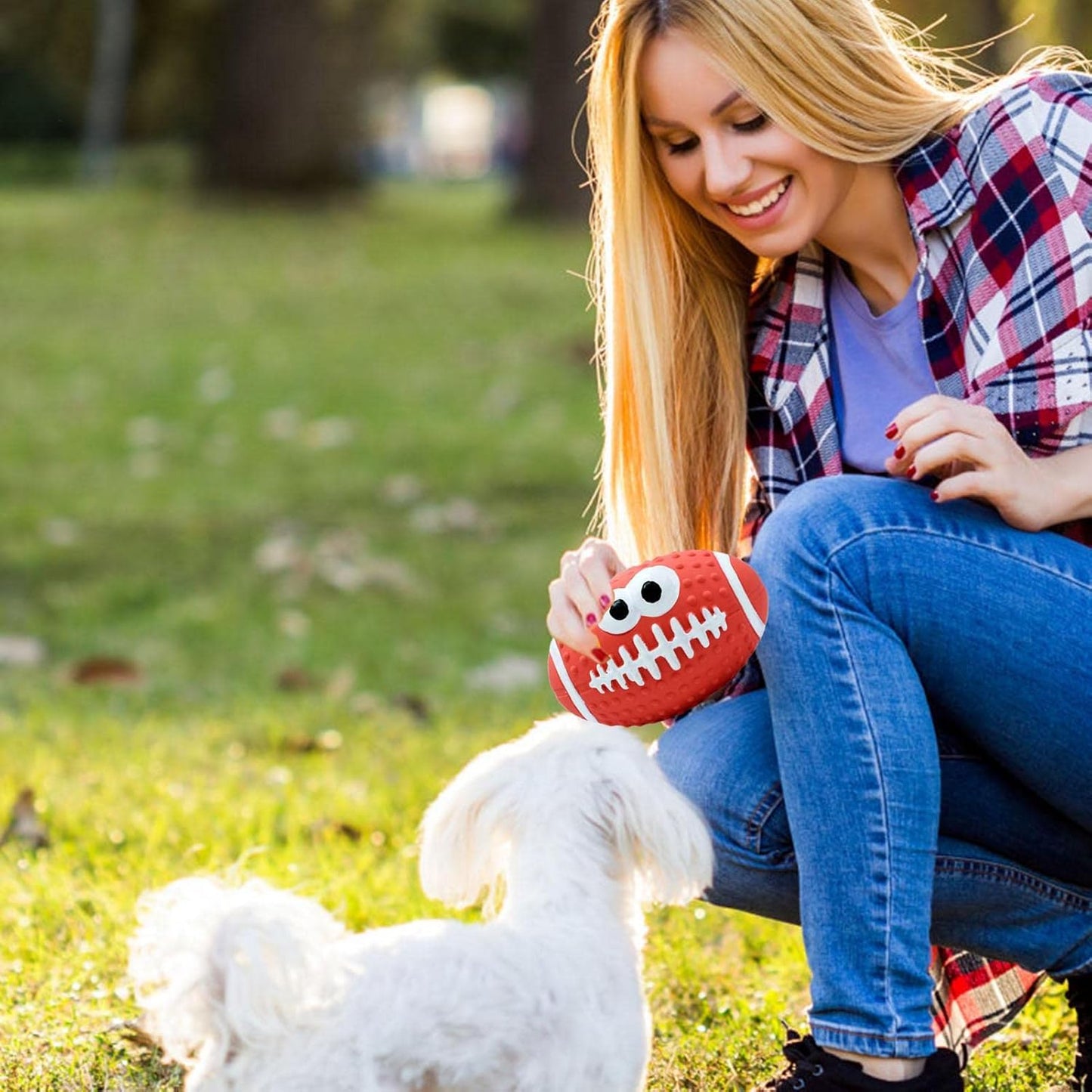 Balle pour Chien - DogBallLatex™ - Rugby Rouge - Toutou Joyeux